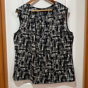 Woman Alfani Top,  size 2X, color Black.